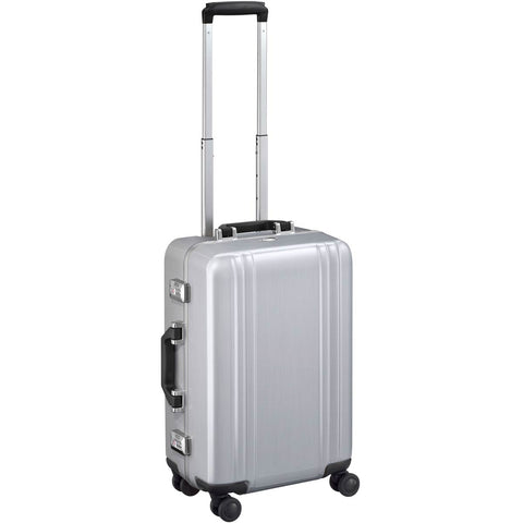 Zero Halliburton Classic Polycarbonate 2.0 22in 4-Wheel Travel Case
