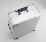 Zero Halliburton Classic Aluminum 28 Inch 4 Wheel Spinner Travel Case, Silver, One Size