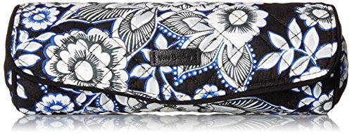 Vera Bradley Iconic On A Roll Case, Snow Lotus