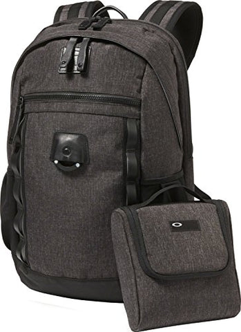 Oakley Mens Voyage 22L Backpack One Size Blackout