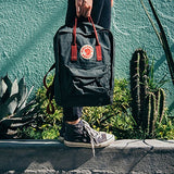 Fjallraven - Kanken Classic Pack, Heritage And Responsibility Since 1960, One Size,Graphite