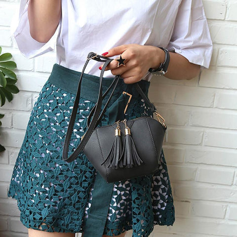Xiniu Women Messenger Bags Small Leather Handbag Tassel Cross Body Chains Shoulder Bags Bolsa