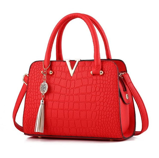 Designer bag with v logo Clearance
