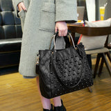Korean Winter New Women Real Leather Purse And Handbag Big Tote Bags Rivet Designer New Design
