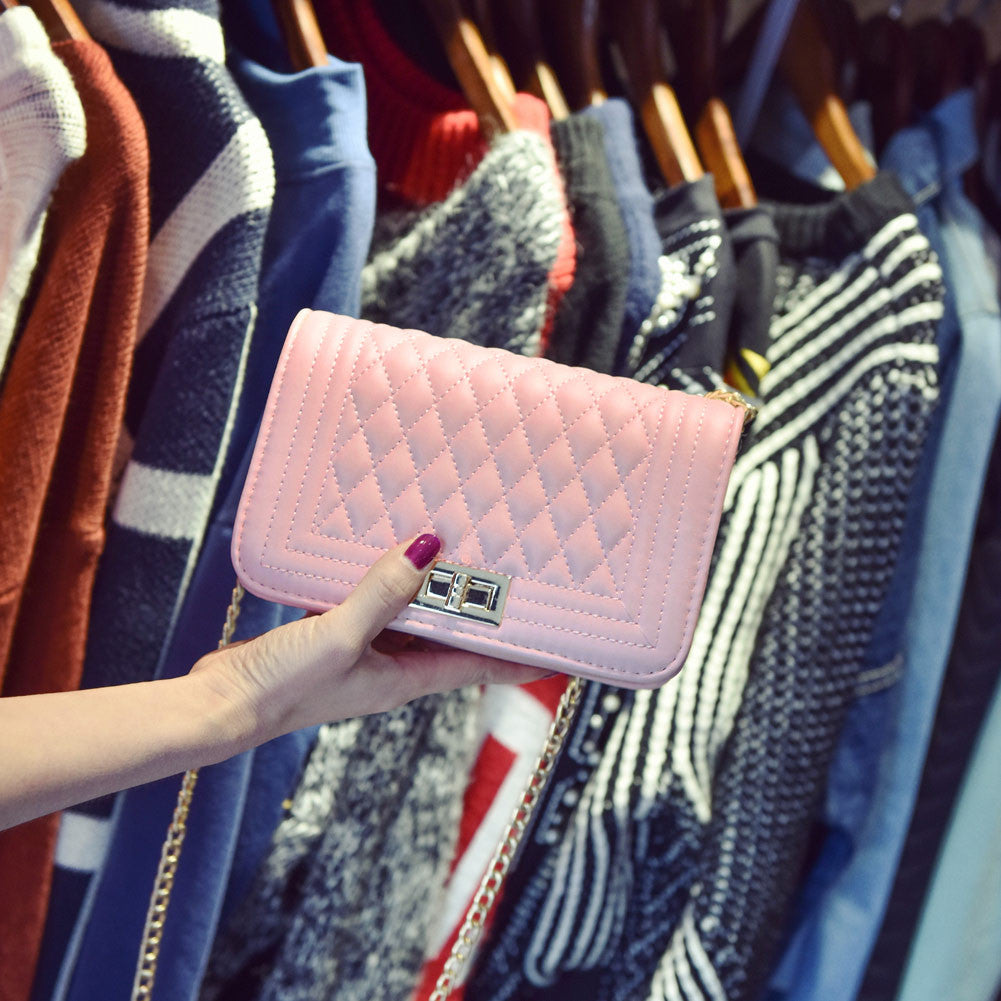 Leather Look Flap Clutch Handbag For Women - Retro Small Shoulder Bag With Metal Chain