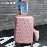 Carrylove Concise Fashion Lovely 20/22/24/26/28 Inch Pvc+Pc High Quality Rolling Luggage Spinner