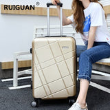 Carrylove Concise Fashion Lovely 20/22/24/26/28 Inch Pvc+Pc High Quality Rolling Luggage Spinner
