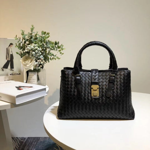 2018 New Pattern High Quality Knitting (Sheepskin) Internal (Deer Skin) Woman Portable  The